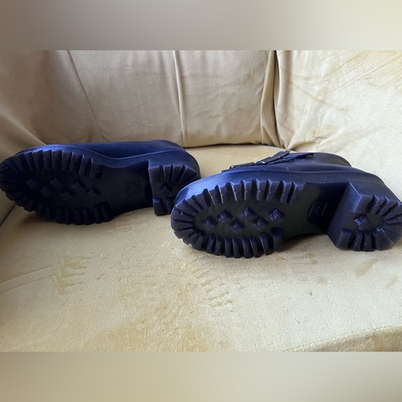 Doc Martens Coppola Wyoming leather heeled ankle boots bootie - size 6. - Picture 2 of 6